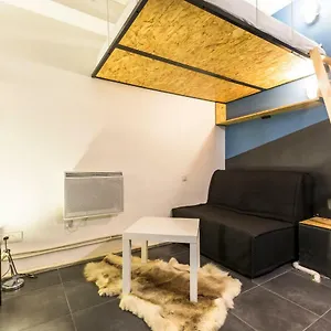  Appartamento Pretty 25 M2 In A Lively District